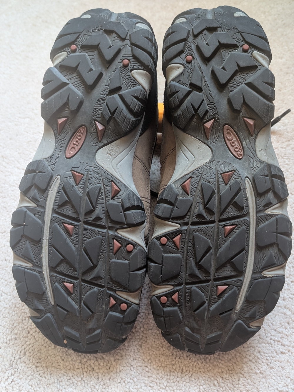 Men's Brown Hiking Shoes - Rugged Trail Performance - Picture 3 of 3